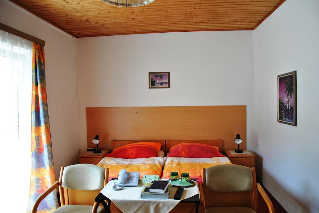 Gasthof Und Pension Haunschmid Rechberg Kamer foto